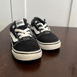 Vans - Black & White
